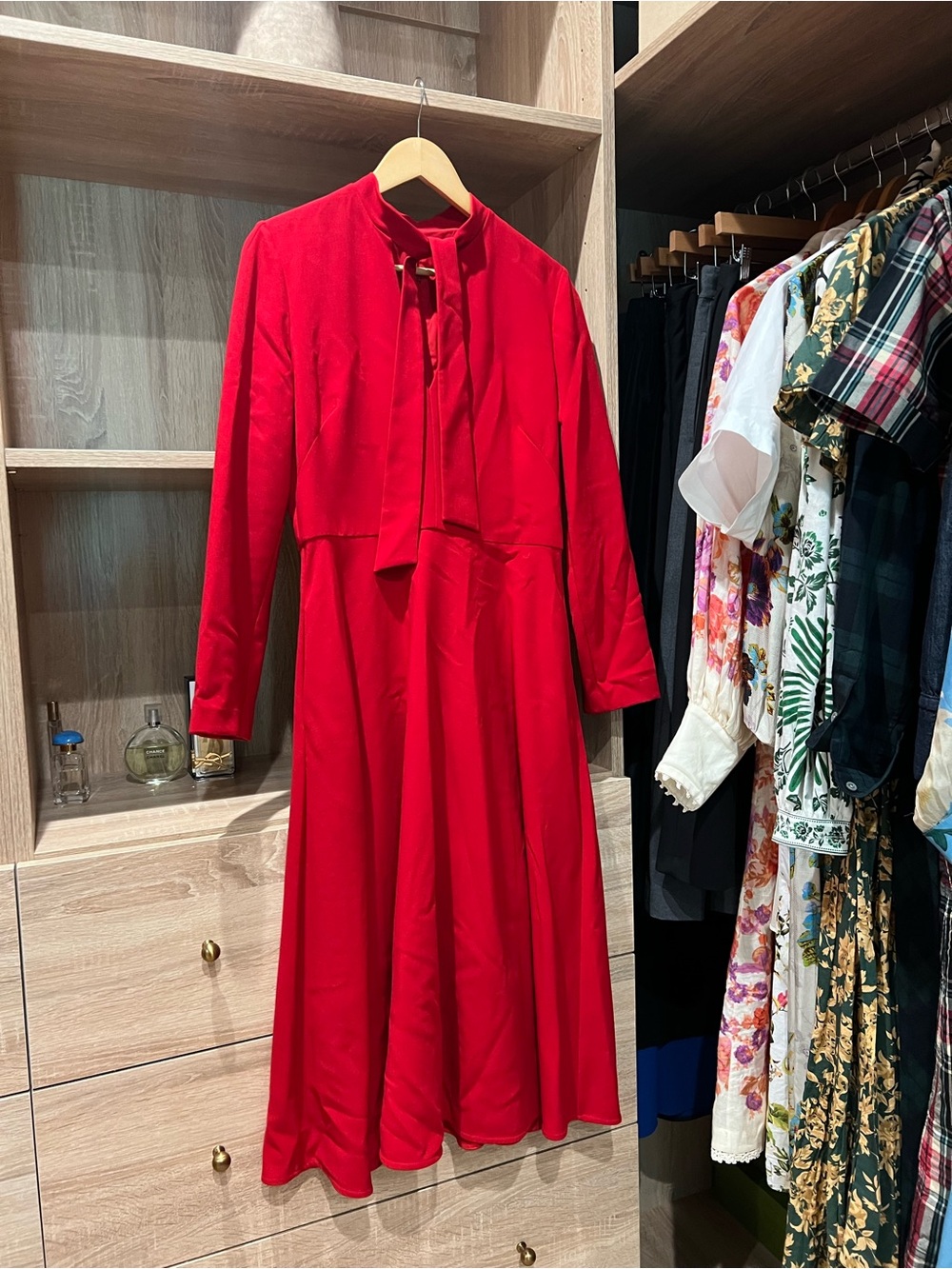 Black Halo Red Tie-Neck Long Sleeve A-Line Dress